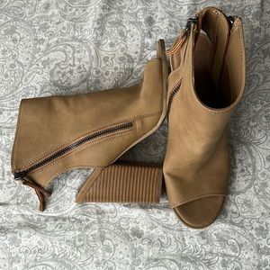 Dolce Vita heeled sandal